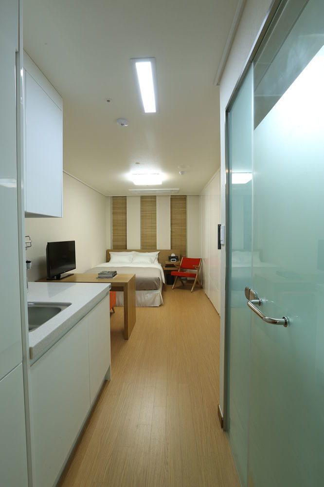 Aparthotel Navi 3*